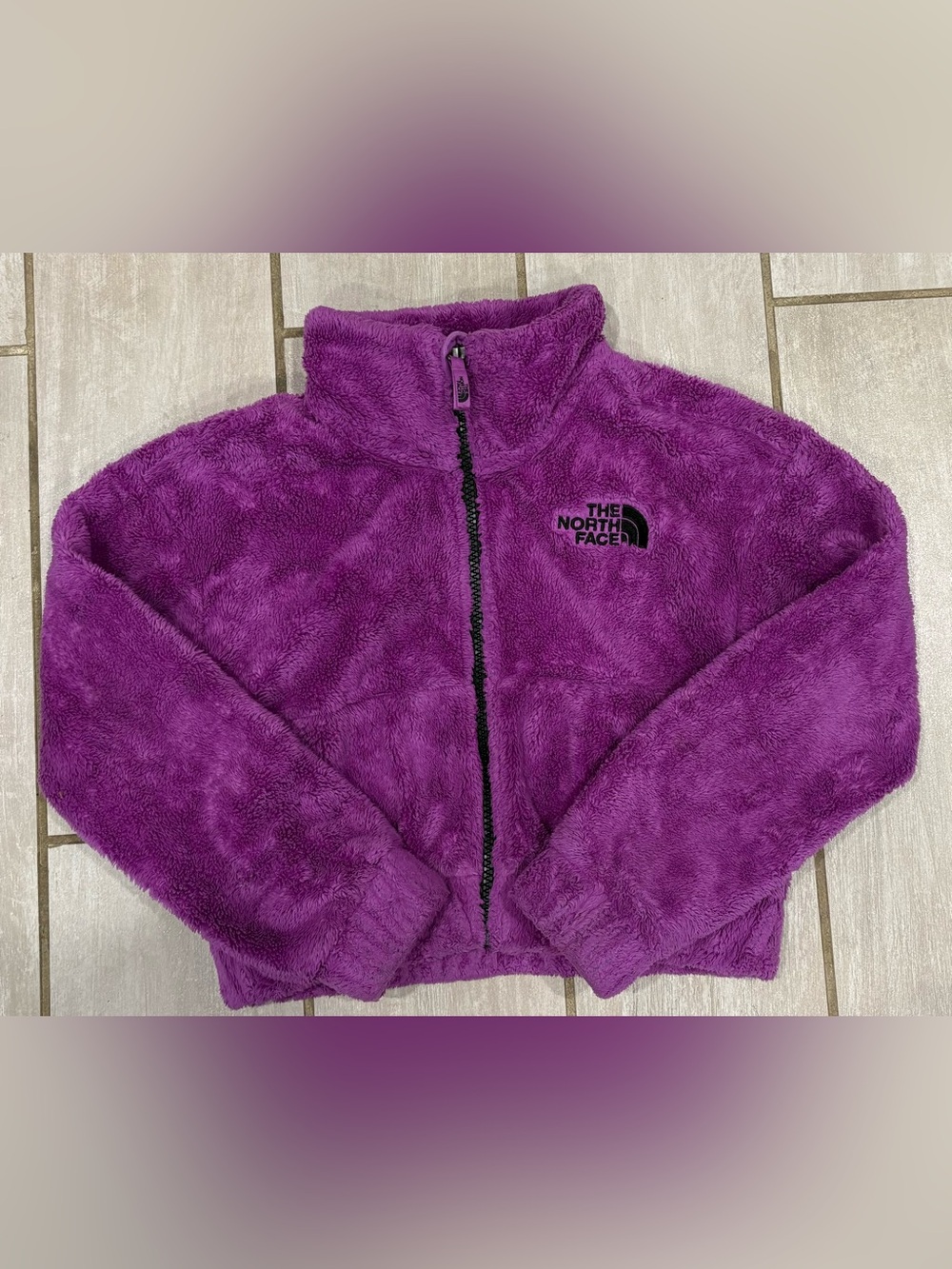 The North Face Girls XS Fushia Fuzzy Fleece Zip Up Jacket Cropped Girly Purple